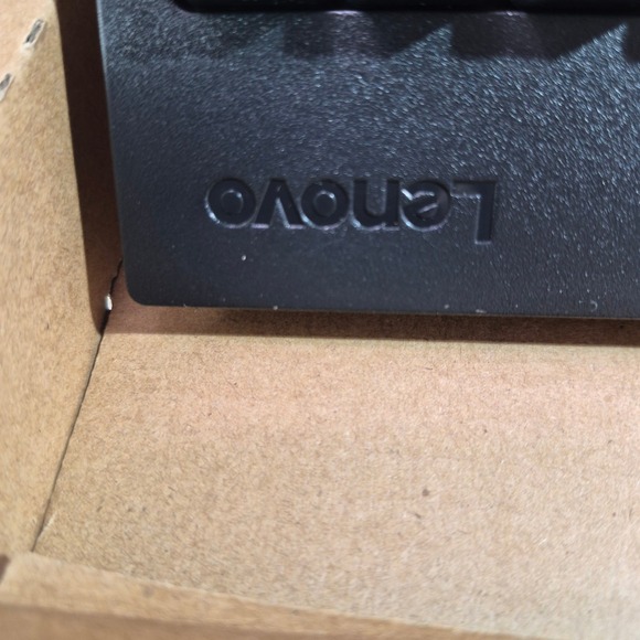 Lenovo USB Traditional Keyboard Black Wired 00XH688 SD50L79935 New - Picture 5 of 7